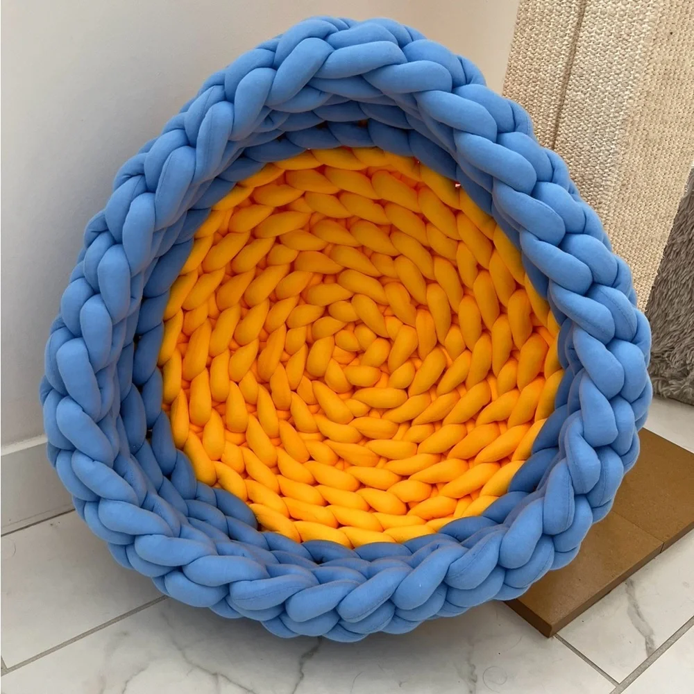 Handwoven 2-color Spacious Machine Washable Pet Baskets - 20 inches diameter